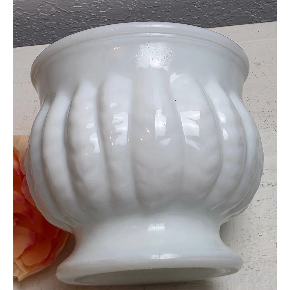 Vintage Randall Glass Co. Milk Glass Pedestal Planter Glossy White‎ Rope Texture